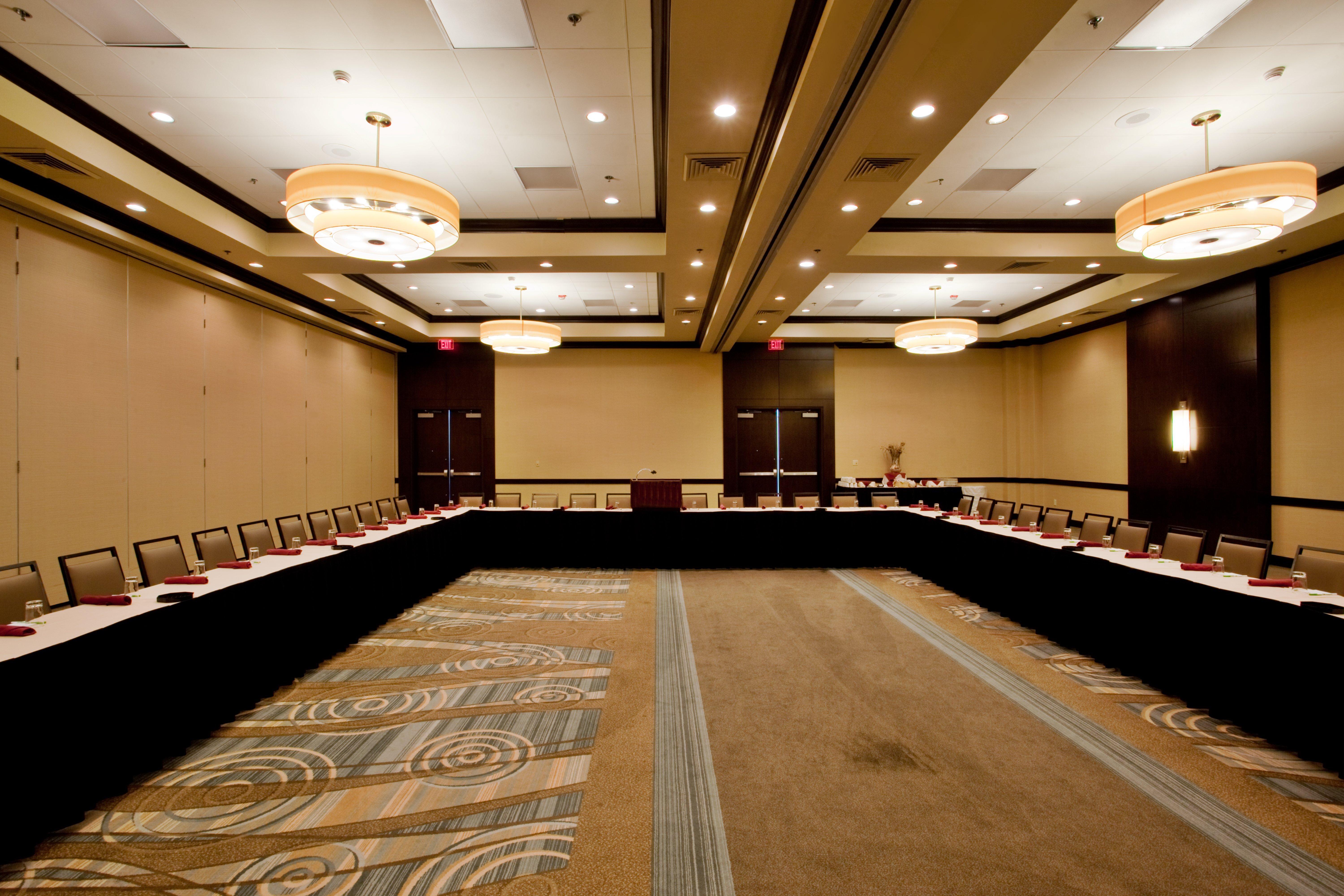 Holiday Inn Virginia Beach - Norfolk By Ihg Exterior photo