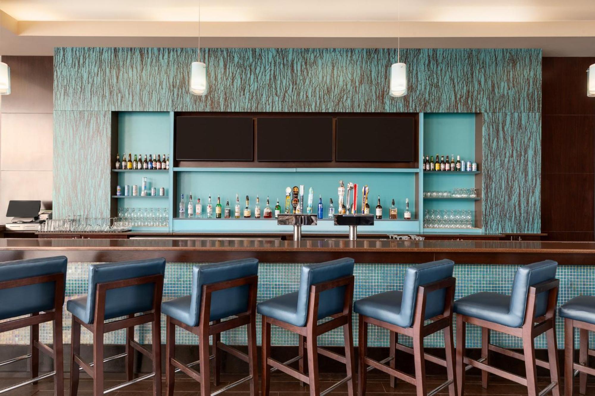 Holiday Inn Virginia Beach - Norfolk By Ihg Exterior photo