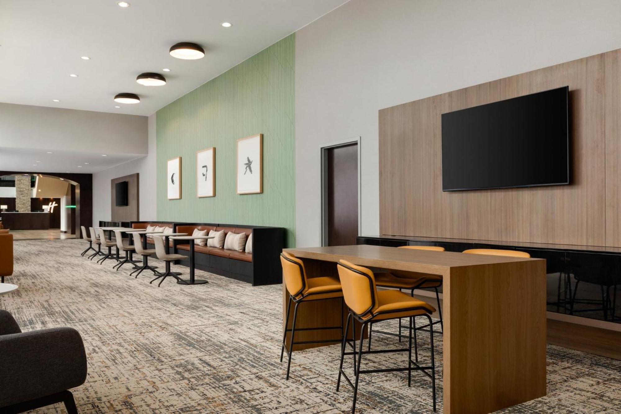 Holiday Inn Virginia Beach - Norfolk By Ihg Exterior photo